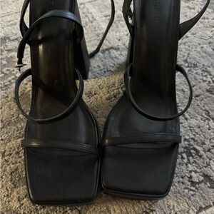 Elegant Black Women's Sandals